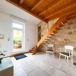 Casa Olivia By Interhome בית נופש Cela (Leira)